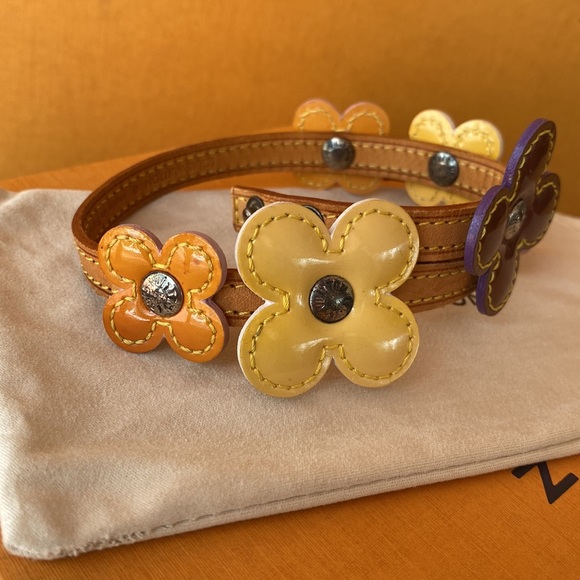 Authentic Louis Vuitton Vernis Lexington flowers Bracelet Choker Cuff Beautiful - Picture 2 of 14